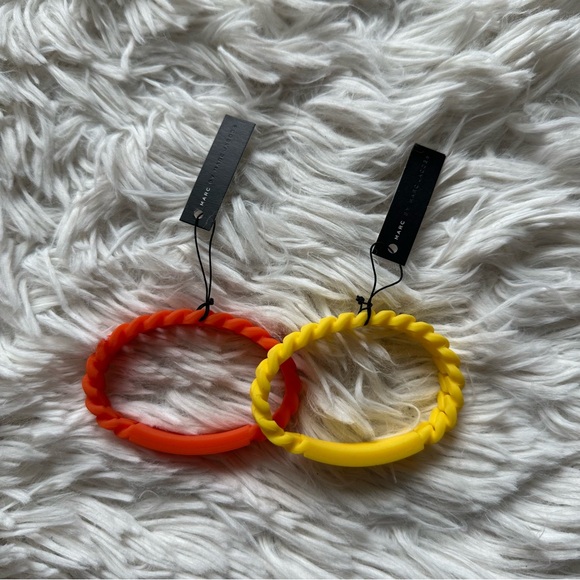 Marc By Marc Jacobs Set of Two Silicone Chain Link Bracelets New With Tags - Picture 1 of 9